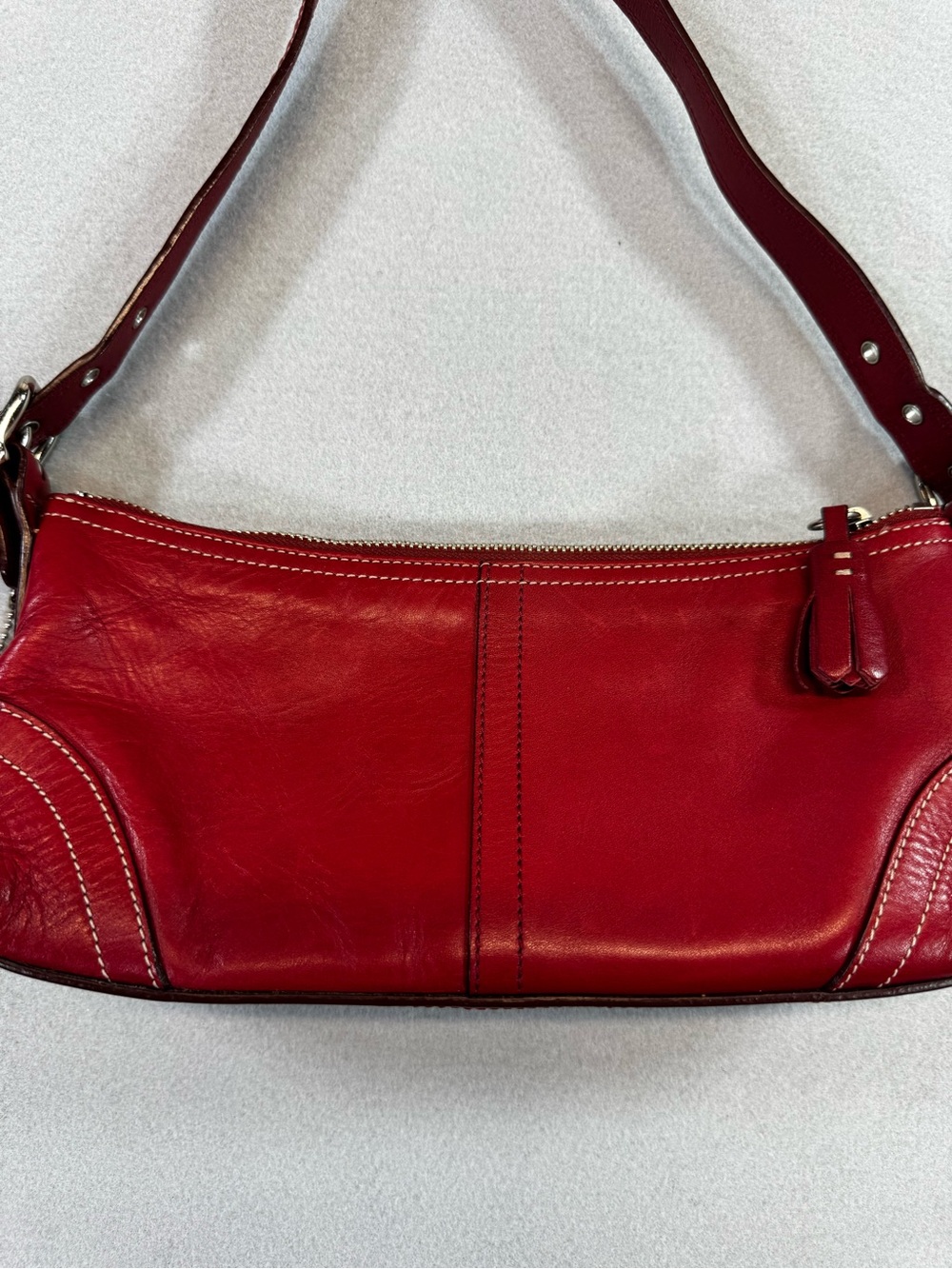 Coach Vintage East - West Baguette Style Bag In Red Leather. - Picture 10 of 11
